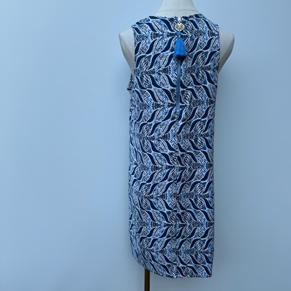 Lilly Pulitzer Blue and White V-Neck Mermaid Tail Print Dress Size 4 - Picture 12 of 15
